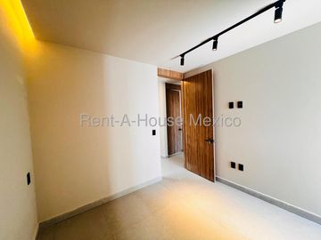 Casa de Arquitecto en Venta con Sky Bar | Capital Sur VM257
