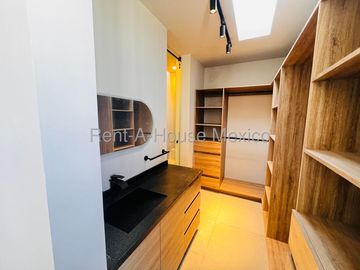 Casa de Arquitecto en Venta con Sky Bar | Capital Sur VM257