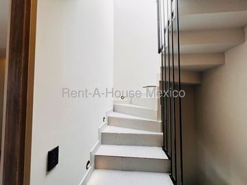 Casa de Arquitecto en Venta con Sky Bar | Capital Sur VM257