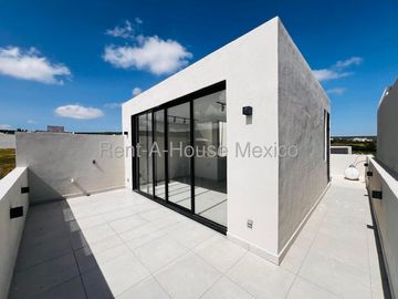 Casa de Arquitecto en Venta con Sky Bar | Capital Sur VM257