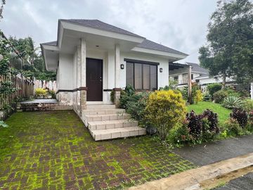 .Affordable Pre-Owned 2BR House for Sale in Amadeo Near Tagaytay-MC