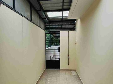 Rumah Siap Huni di Beverly Estate dekat Pelabuhan Batam Centre