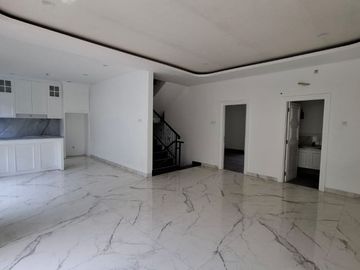 Dijual Rumah PIK Florence American style Brand New Uk 250 m2 at Jakarta Utara
