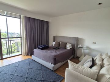 Casa en Bosques de las Lomas con Jardín en Venta