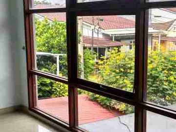 yang nyaman dan siap huni cuma disini  Jatinegara indah