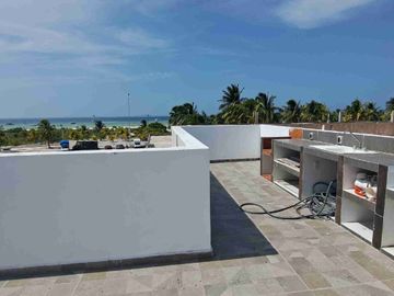 CASA EN PROGRESO FRENTE AL MALECON Y CON ROOF TOP CON VISTA AL MAR