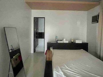 3 BEDROOMS SEMI FURNISHED HOUSE WITH SWIMMING POOL FOR RENT!