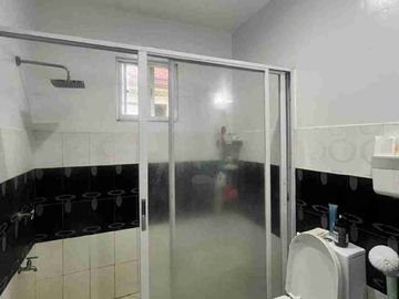 3 BEDROOMS SEMI FURNISHED HOUSE WITH SWIMMING POOL FOR RENT!