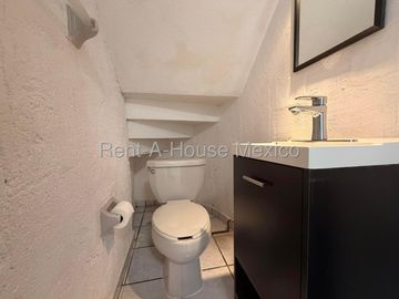 Renta Casa en Valle de los Olivos Corregidora 3 Recamaras 3 Baños Cochera