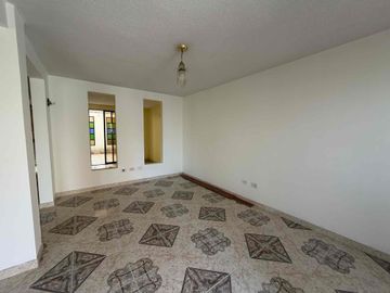 SE VENDE AMPLIA CASA EN CONJUNTO PORTAL DE POMONA UBICADO SECTOR UNICAUCA, CLÍNICAS Y CENTRO COMERCIAL CAMPANARIO