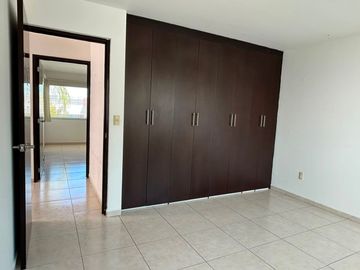 SE RENTA CASA GRAN JARDIN LEON, GTO.