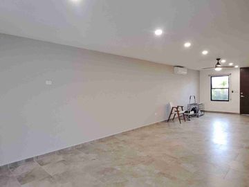 CASA EN PRIVADA AMARANTO EN XCANATUN AL NORTE DE MERIDA
