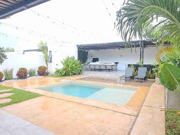 CASA EN PRIVADA AMARANTO EN XCANATUN AL NORTE DE MERIDA