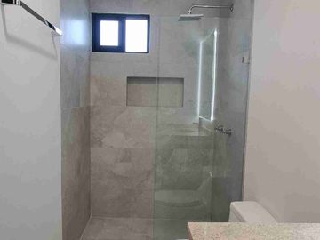 CASA EN PRIVADA AMARANTO EN XCANATUN AL NORTE DE MERIDA