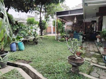 Rumah Tengah Kota SOLO di Jl. Rajawali, dekat Stadion Manahan Solo