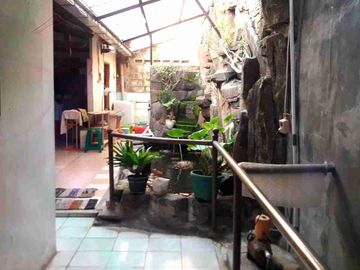 Rumah Tengah Kota SOLO di Jl. Rajawali, dekat Stadion Manahan Solo
