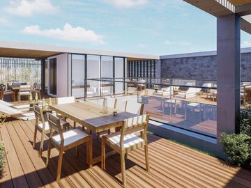 Departamento de 3 pisos con sala de tv, Terraza techada y patio, En venta