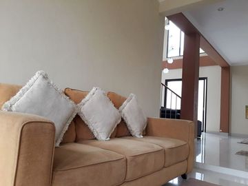 LT 198 JL MONJALI PALAGAN RUMAH MEWAH 2 LANTAI SIAP HUNI JL AM SANGAJI DALAM RINGROAD DEKAT UGM, POPONGAN, POGUNG PANDEGA, SENDOWO, JL MAGELANG, TUGU
