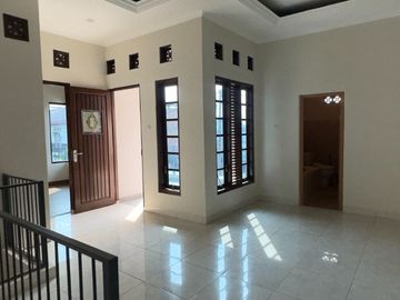 Dijual Rumah Hook 2 Lantai di Tambun Selatan