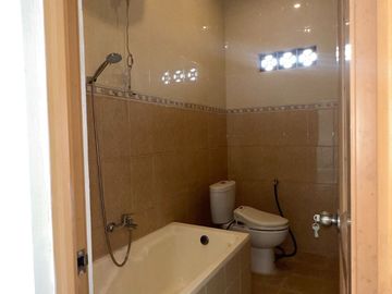 Dijual Rumah Hook 2 Lantai di Tambun Selatan
