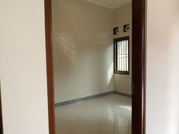Dijual Rumah Hook 2 Lantai di Tambun Selatan