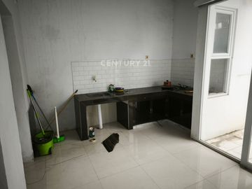 Rumah Nyaman dan Siap Huni di Perumahan Metland Mentengt Cakung Jakarta Timur
