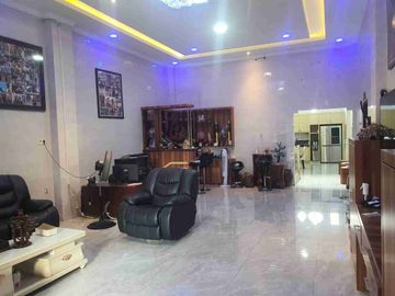 Rumah Mewah Luas Daerah Titi Kuning Medan Johor