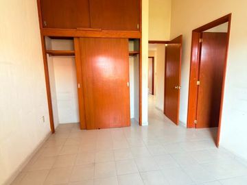 RENTA DE CASA EN HACIENDA SAN MIGUEL