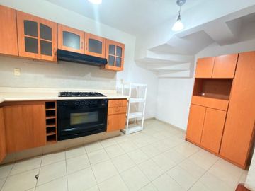 RENTA DE CASA EN HACIENDA SAN MIGUEL