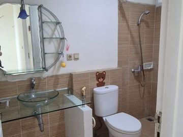 Disewakan Rumah 2 Lantai Cluster Fluorite Gading Serpong