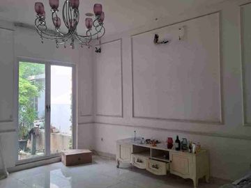 Hunian Premium JGC! Rumah Palm Spring 2 Lantai – LT 158 m², 3+1 KT, Bisa KPR