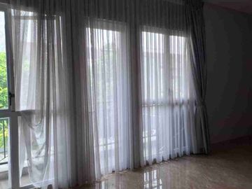 Hunian Premium JGC! Rumah Palm Spring 2 Lantai – LT 158 m², 3+1 KT, Bisa KPR
