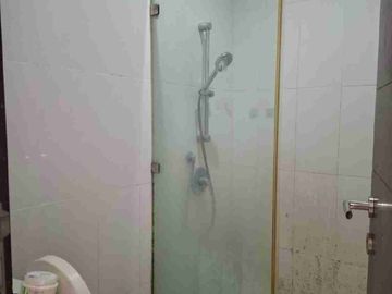 Hunian Premium JGC! Rumah Palm Spring 2 Lantai – LT 158 m², 3+1 KT, Bisa KPR