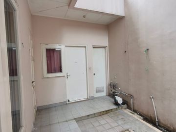 DISEWAKAN RUMAH CLUSTER CRYSTAL SUMMARECON SERPONG