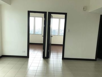 Rent to Own 2 Bedroom at San Lorenzo Place near NAIA, BGC,  De Lasalle, Makati connected at MRT 3 Magallanes station