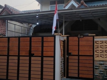 Disewakan Rumah Metland Menteng SHM 2 Lantai – 4KT / 3KM, Ideal Untuk Keluarga Besar