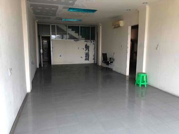 Disewakan ruko 4 lantai gandeng bagus siap pakai strategis di sunter jakarta utara