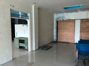 Disewakan ruko 4 lantai gandeng bagus siap pakai strategis di sunter jakarta utara