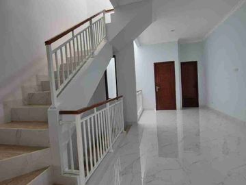 Rumah Baru Siap Huni Strategis di Pasar Minggu