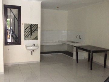 Rumah Dekat Kuliner, Tol, dan LRT di Perumahan Kelapa Gading