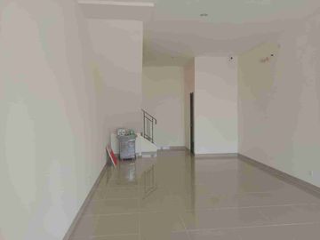 Disewakan Ruko Murah Gading Serpong Ruko Sorrento Grande Depan Danau