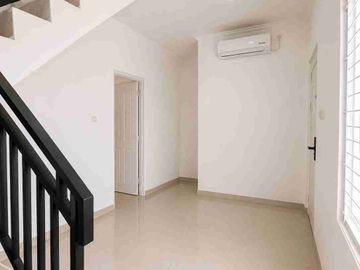 Jual Rumah Bagus dan Asri 2 Lantai Siap Huni Sawangan Depok, St