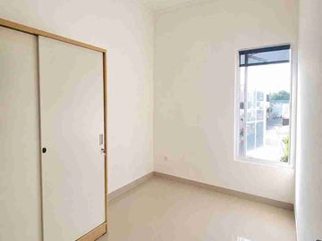 Jual Rumah Bagus dan Asri 2 Lantai Siap Huni Sawangan Depok, St