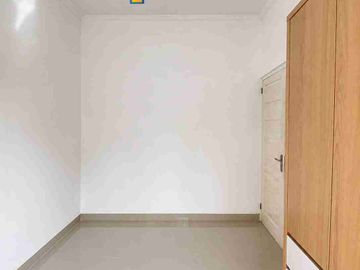 Jual Rumah Bagus dan Asri 2 Lantai Siap Huni Sawangan Depok, St