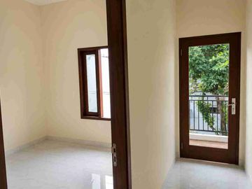 RUMAH BARU JADI TAHUN INI DI BEKASI SELATAN NEMPEL GALAXY