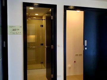 For Rent: Pet-friendly 1BR w/ Parking at West Gallery Place for only 85K/mo!