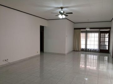 Rumah hitung tanah Luas 420 Cipete Cilandak Jaksel