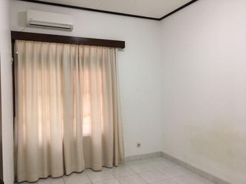 Rumah hitung tanah Luas 420 Cipete Cilandak Jaksel