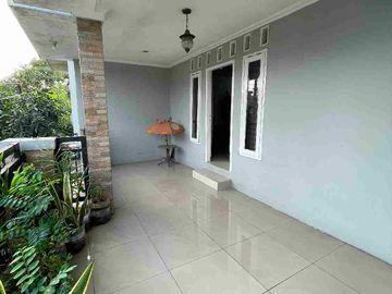 rumah 2 lantai siap huni jl pendidikan duren sawit jakarta timur
