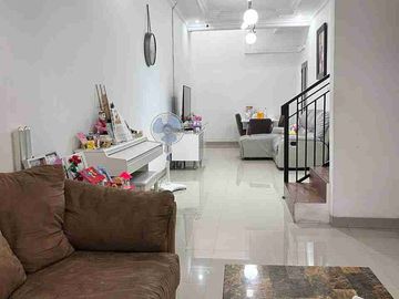 rumah 2 lantai siap huni jl pendidikan duren sawit jakarta timur